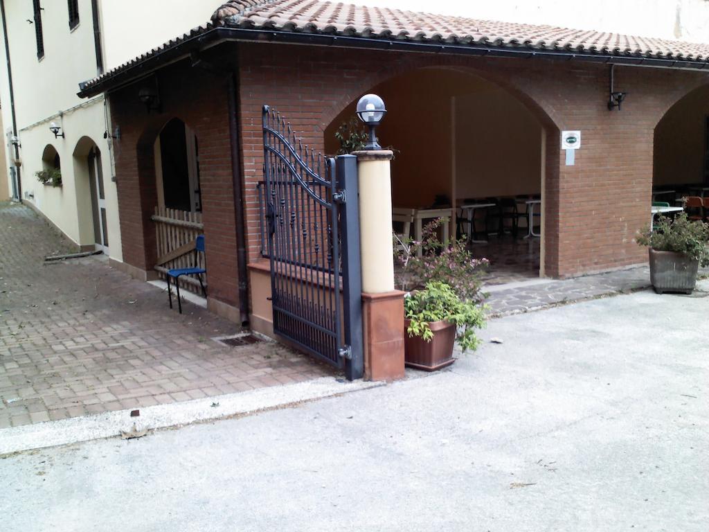 Albergo Magrini Della Genga Genga  Dış mekan fotoğraf